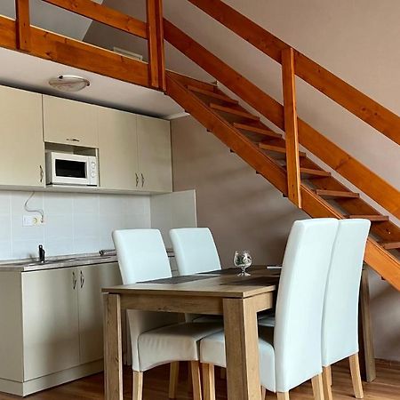 Gyula Var Premium Apartman Luaran gambar