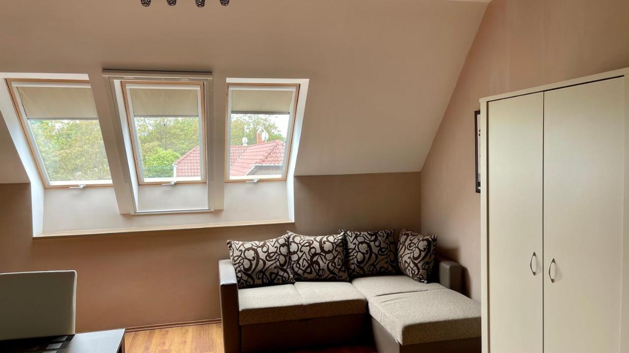 Gyula Var Premium Apartman Luaran gambar