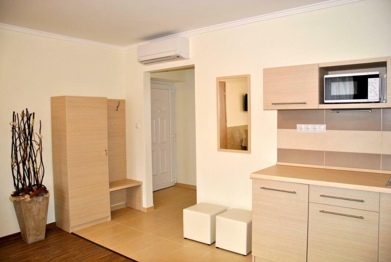 Gyula Var Premium Apartman Luaran gambar